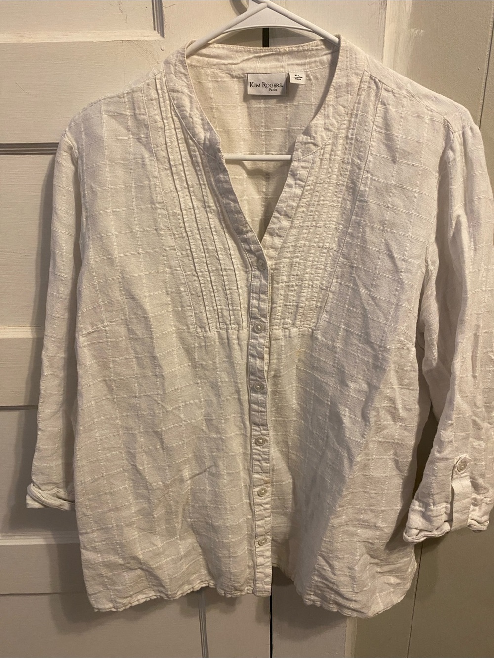 Kim Rogers White V-Neck Pintuck Button-Front Blouse